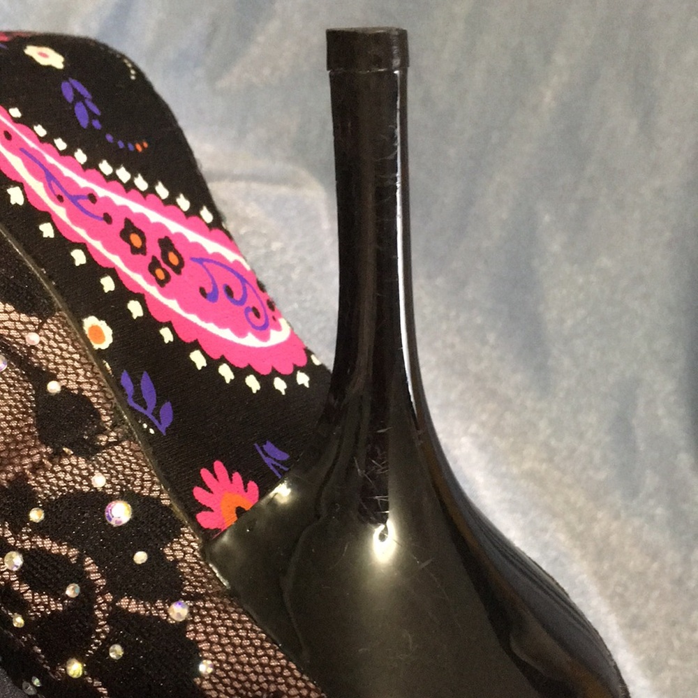💐 🌟HOST PICK🌟 Betseyville Lace-covered High Heel Pumps Sz 7 Black - Picture 9 of 10
